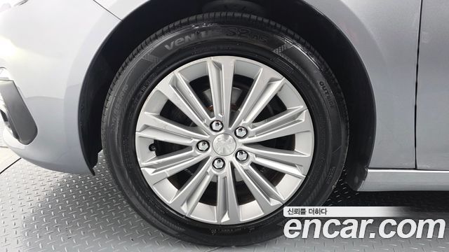 Peugeot 308SW (II) 1.6 BlueHDi Allure 2018 — фото 5