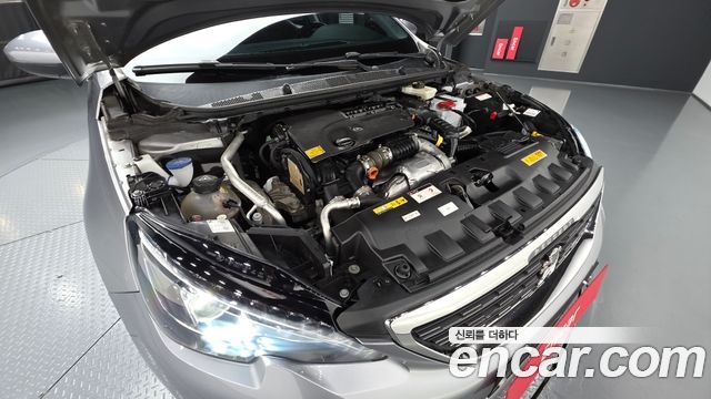 Peugeot 308SW (II) 1.6 BlueHDi Allure 2018 — фото 6