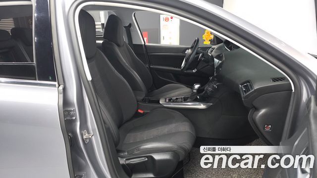 Peugeot 308SW (II) 1.6 BlueHDi Allure 2018 — фото 11