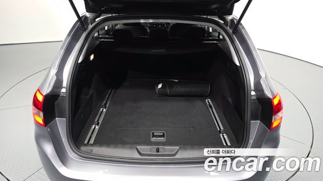 Peugeot 308SW (II) 1.6 BlueHDi Allure 2018 — фото 20