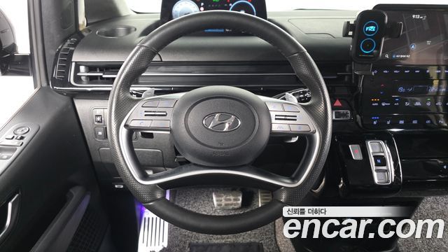 Hyundai Staria 4WD Lounge 9-Seater Inspiration 2022 — фото 13