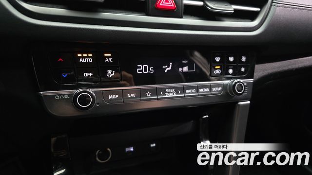 Kia Seltos Gasoline 1.6 Turbo 2WD Signature 2023 — фото 18