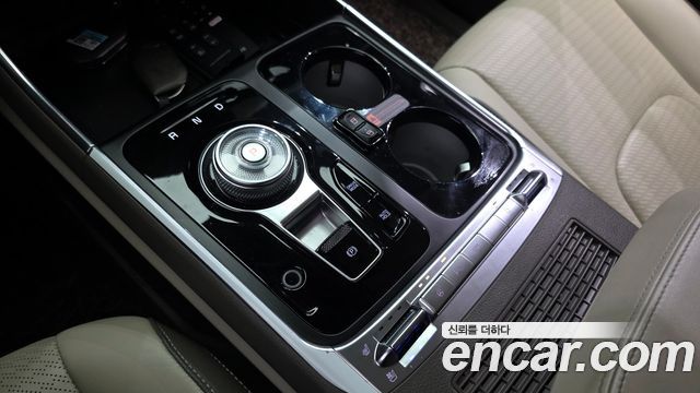 Kia Carnival (IV) Gasoline 4-Seater Hi Limousine Signature 2025 — фото 9
