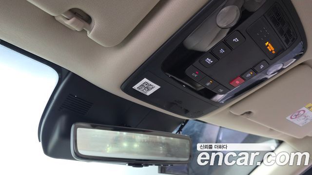 Kia Carnival (IV) Gasoline 4-Seater Hi Limousine Signature 2025 — фото 23