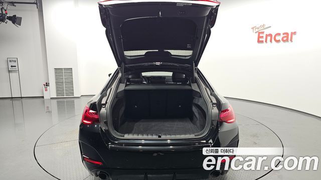 BMW 4 Series (G22) 420i M Sport Pro Gran Coupe 2025 — фото 35