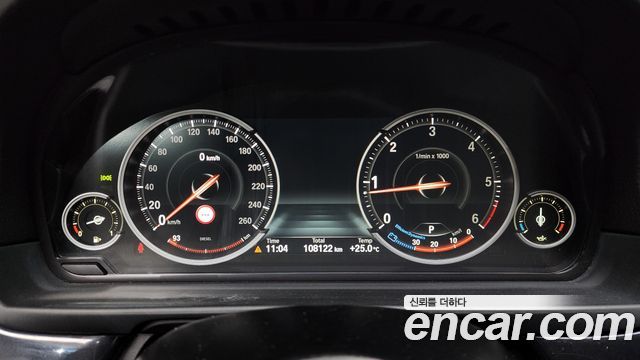 BMW 5 Series (F10) 520d xDrive M Aero Dynamic 2016 — фото 8