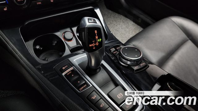 BMW 5 Series (F10) 520d xDrive M Aero Dynamic 2016 — фото 9
