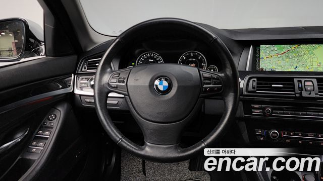 BMW 5 Series (F10) 520d xDrive M Aero Dynamic 2016 — фото 13
