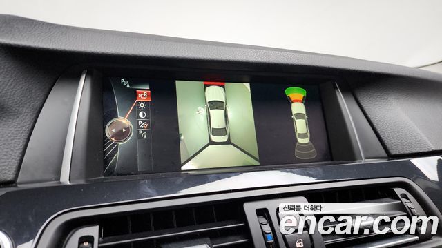 BMW 5 Series (F10) 520d xDrive M Aero Dynamic 2016 — фото 15