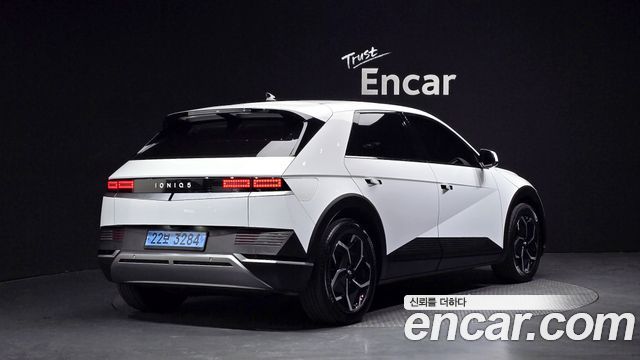 Hyundai Ioniq 5 Long range Exclusive 2022 — фото 2