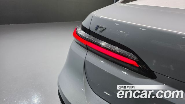 BMW i7 (G70) xDrive 60 M sport 2023 — фото 23