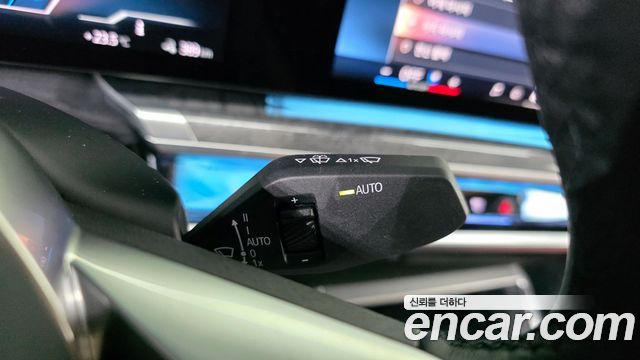 BMW i7 (G70) xDrive 60 M sport 2023 — фото 28