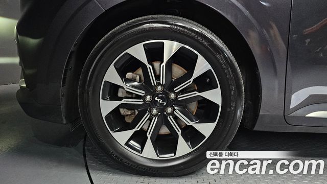 Kia Carnival (IV) Diesel 9-Seater Signature 2023 — фото 5