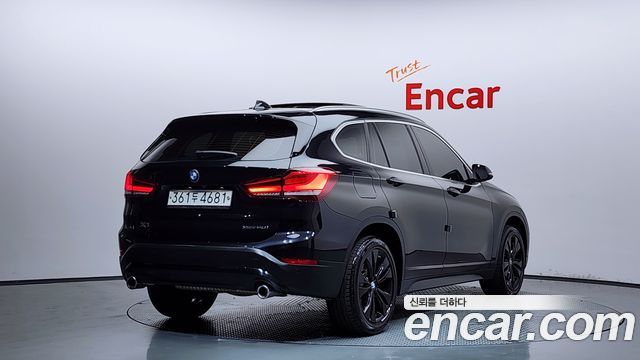 BMW X1 (F48) xDrive 20i Advantage 2020 — фото 2