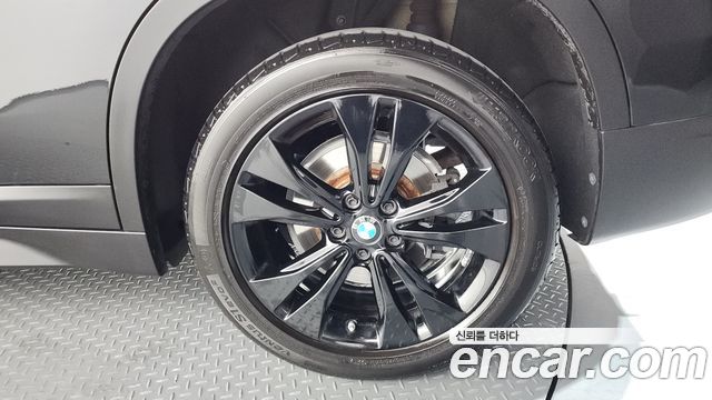 BMW X1 (F48) xDrive 20i Advantage 2020 — фото 21