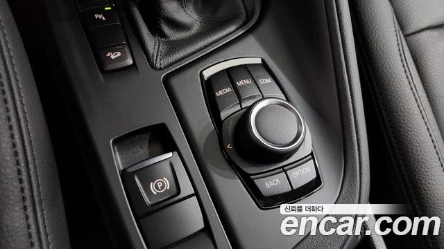 BMW X1 (F48) xDrive 20i Advantage 2020 — фото 28