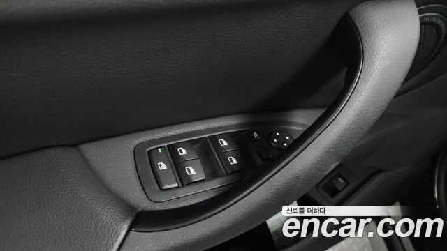 BMW X1 (F48) xDrive 20i Advantage 2020 — фото 33