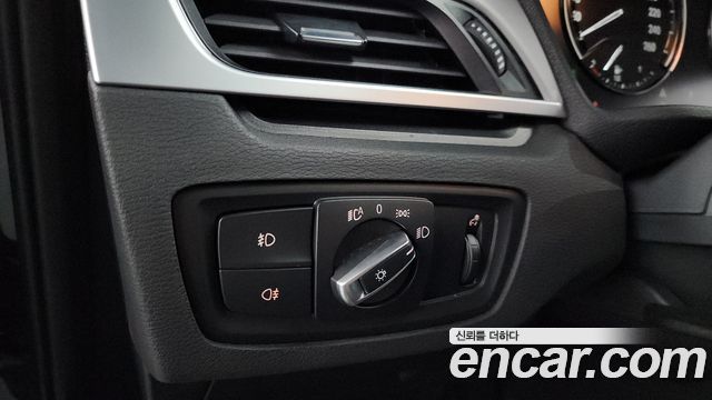 BMW X1 (F48) xDrive 20i Advantage 2020 — фото 35