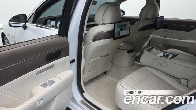 Genesis G90 (RS4) Gasoline 3.5 Turbo AWD 2022 — фото 31