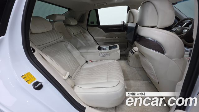 Genesis G90 (RS4) Gasoline 3.5 Turbo AWD 2022 — фото 34