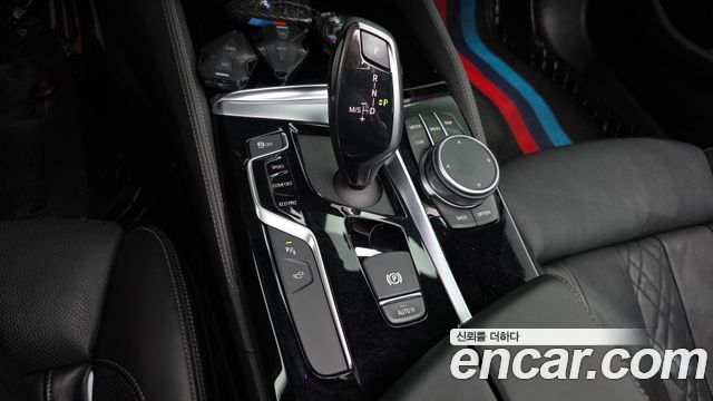 BMW 5 Series (G30) 530i M Sport Package Plus 2019 — фото 9