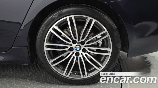 BMW 5 Series (G30) 530i M Sport Package Plus 2019 — фото 27