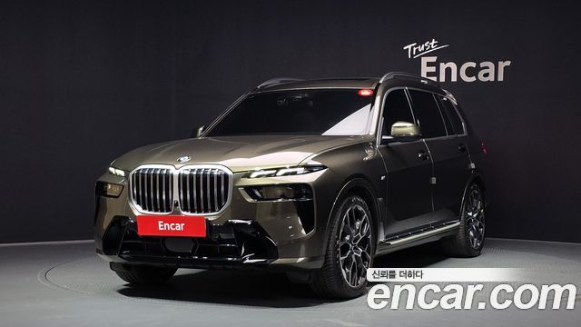 BMW X7 (G07) xDrive 40i M Sport 6STR 2025 — фото 1