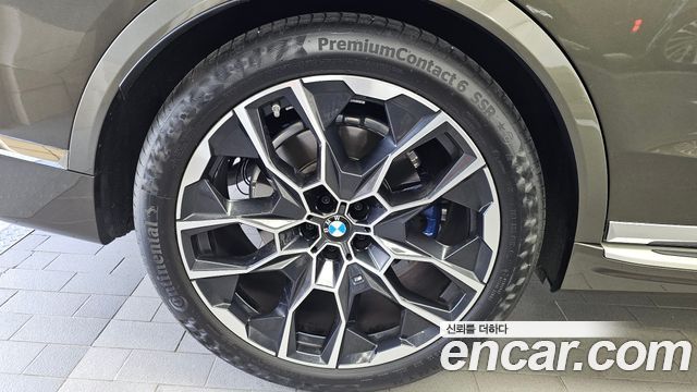 BMW X7 (G07) xDrive 40i M Sport 6STR 2025 — фото 5