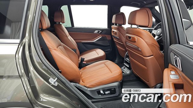 BMW X7 (G07) xDrive 40i M Sport 6STR 2025 — фото 12