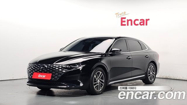 Hyundai Grandeur (IG) 3.0 LPi Rent Car Modern