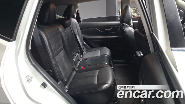 Nissan X-Trail 2.5 4WD 2018 — фото 12