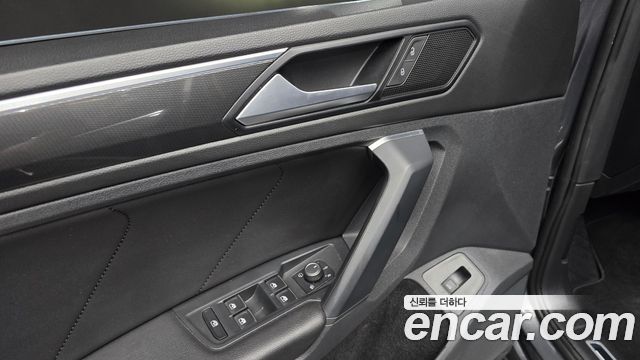 Volkswagen Tiguan (II) 2.0 TDI 4Motion Prestige 2020 — фото 32