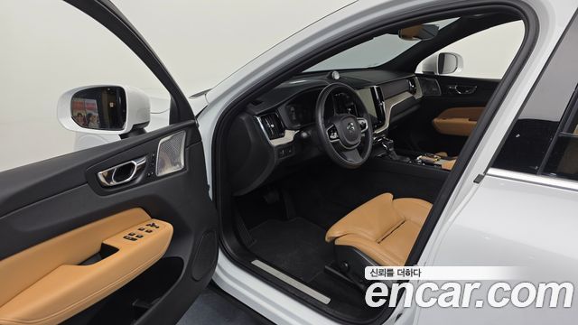Volvo XC60 (II) D5 Inscription 2019 — фото 10