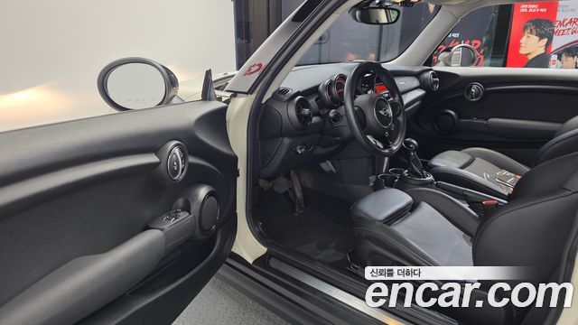 MINI Cooper Standard Third Generation 2015 — фото 10