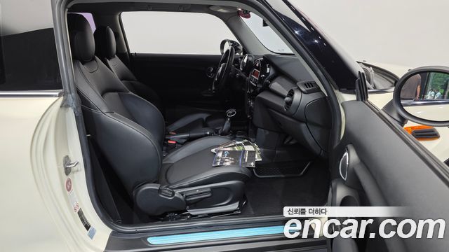 MINI Cooper Standard Third Generation 2015 — фото 11