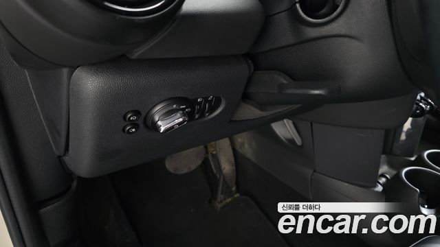 MINI Cooper Standard Third Generation 2015 — фото 14