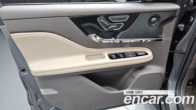 Lincoln Corsair 2.0 Reserve AWD 2022 — фото 30