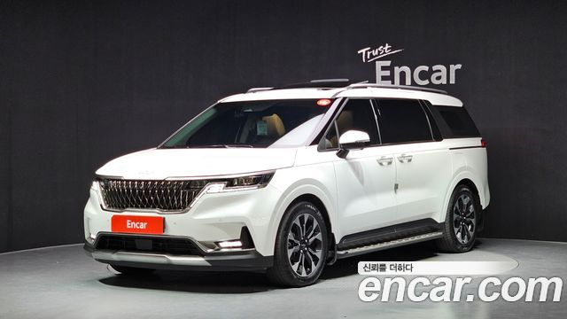 Kia Carnival (IV) Gasoline 7-Seater Signature 2023 — фото 1