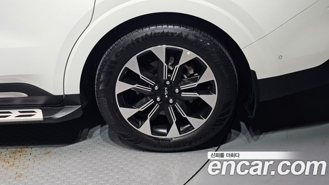 Kia Carnival (IV) Gasoline 7-Seater Signature 2023 — фото 21