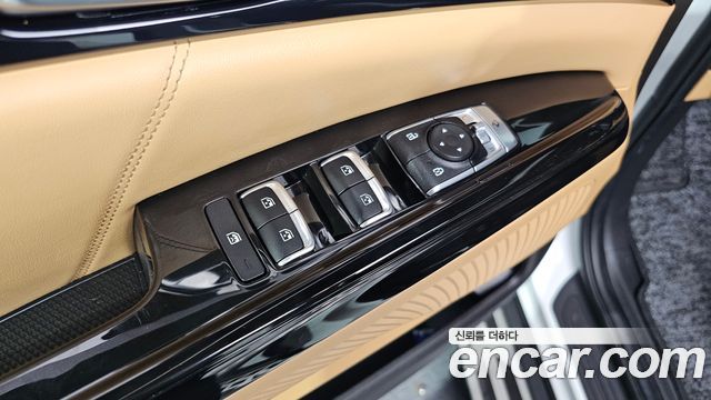 Kia Carnival (IV) Gasoline 7-Seater Signature 2023 — фото 30