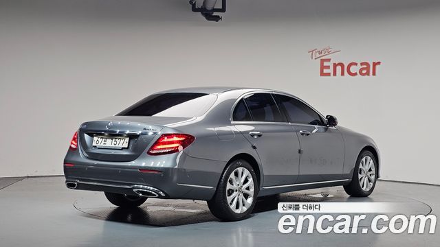 Mercedes-Benz E-Class (W213) E220d 4MATIC Exclusive 2019 — фото 2