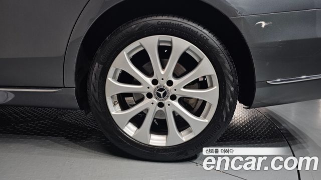 Mercedes-Benz E-Class (W213) E220d 4MATIC Exclusive 2019 — фото 21