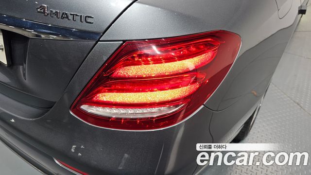 Mercedes-Benz E-Class (W213) E220d 4MATIC Exclusive 2019 — фото 23
