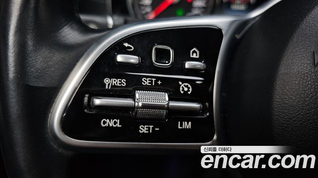 Mercedes-Benz E-Class (W213) E220d 4MATIC Exclusive 2019 — фото 27