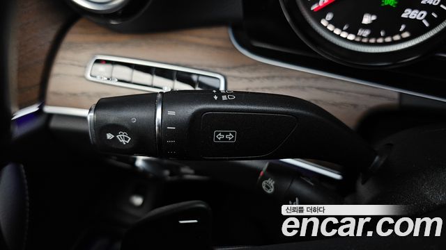 Mercedes-Benz E-Class (W213) E220d 4MATIC Exclusive 2019 — фото 28