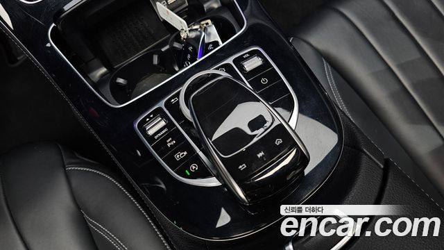 Mercedes-Benz E-Class (W213) E220d 4MATIC Exclusive 2019 — фото 31