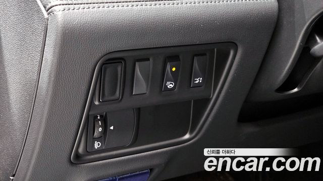 Renault Korea QM6 2.0 GDe PREMIERE 2WD 2020 — фото 17