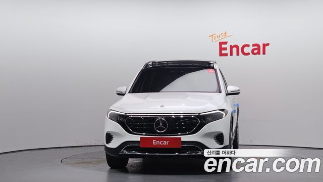 Mercedes-Benz EQB (X243) EQB300 4MATIC Electric Art 2024 — фото 3