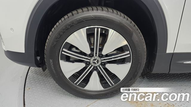 Mercedes-Benz EQB (X243) EQB300 4MATIC Electric Art 2024 — фото 5