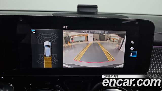 Mercedes-Benz EQB (X243) EQB300 4MATIC Electric Art 2024 — фото 16